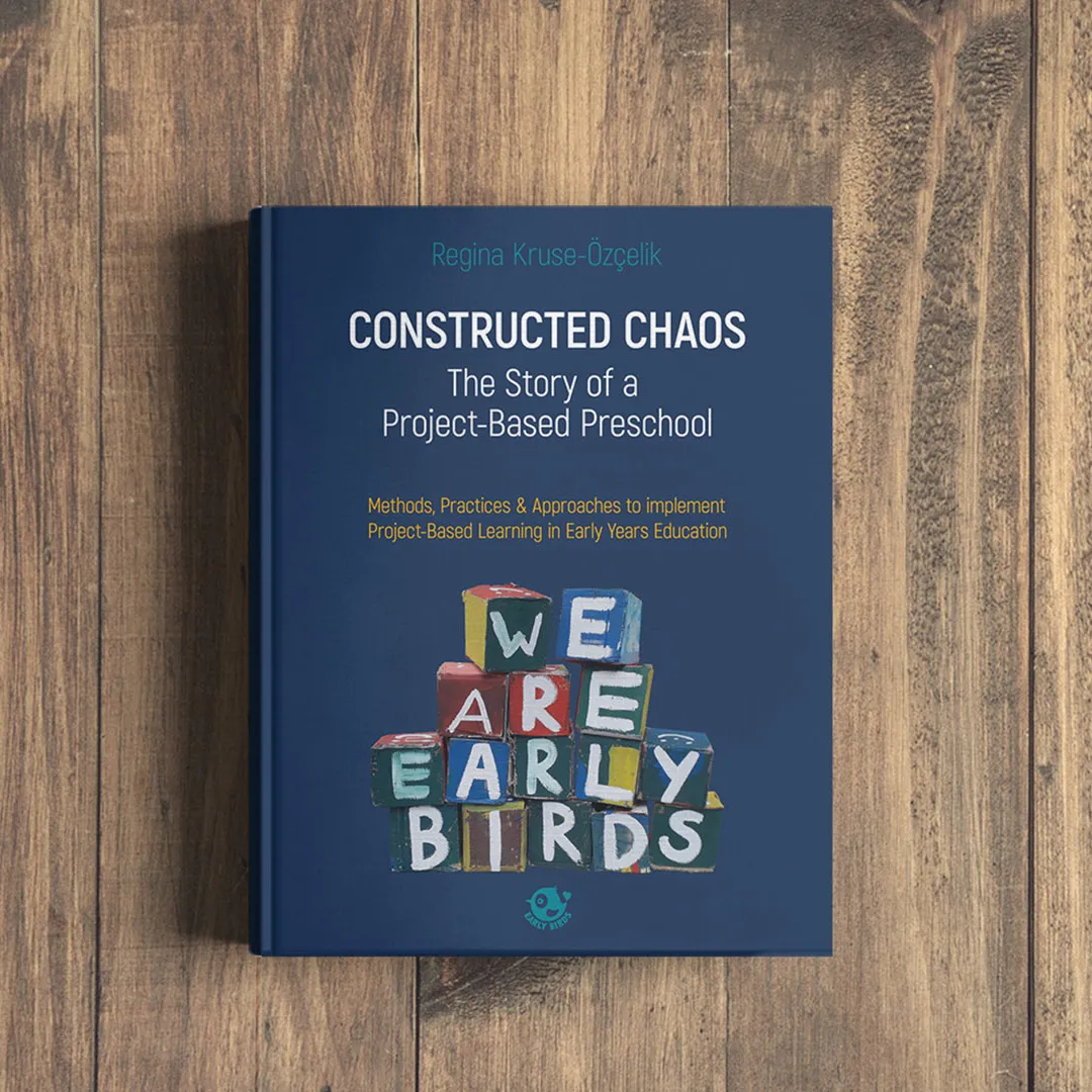 Das Buch Constructed Chaos